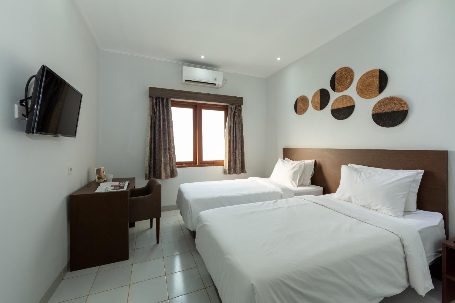 Cove Matahari Guesthouse Sunset Legian  Exterior photo